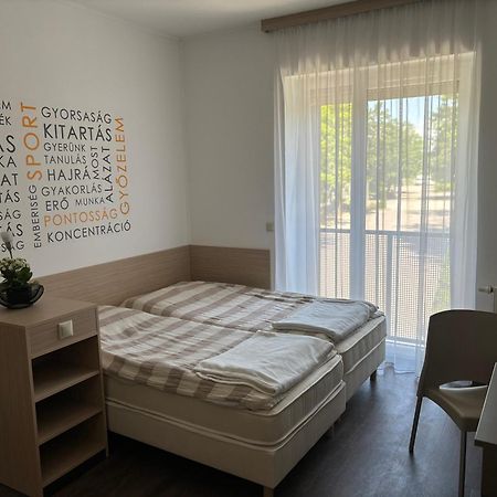 Skc Siofok Aparthotel Buitenkant foto