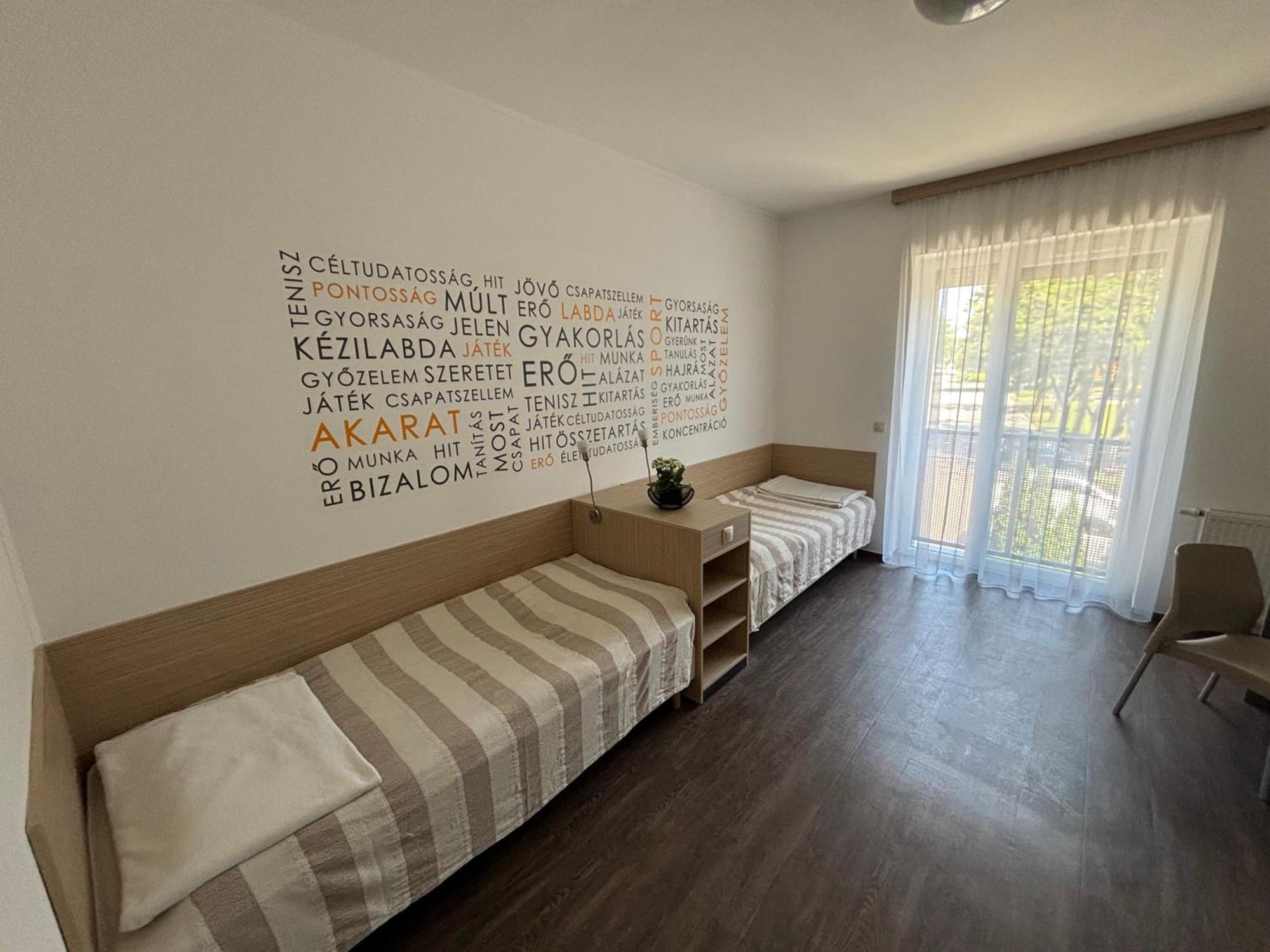 Skc Siofok Aparthotel Buitenkant foto