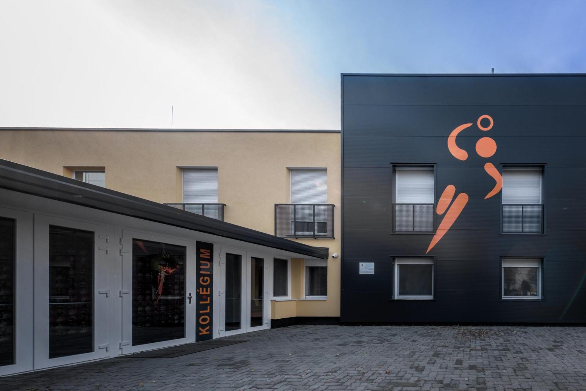 Skc Siofok Aparthotel Buitenkant foto